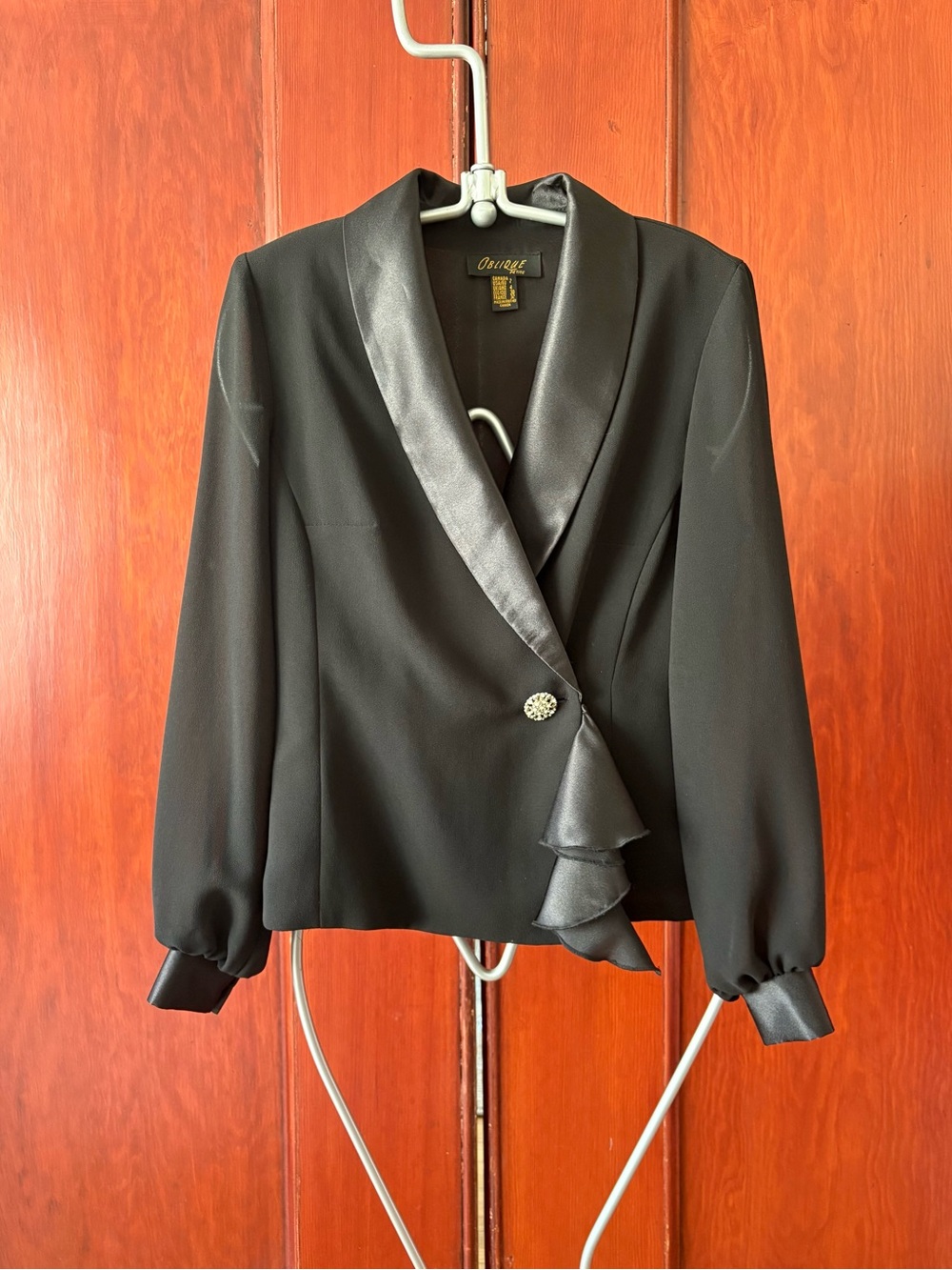 OBLIQUE PETITE Vintage Black Satin Tuxedo Jacket